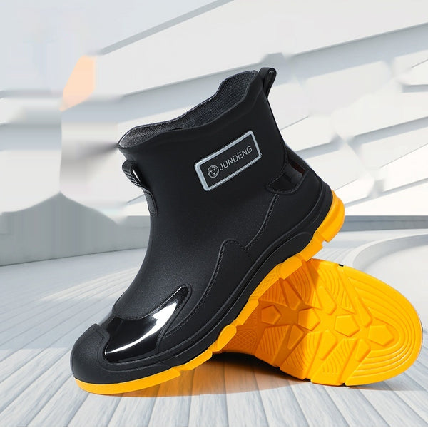 Rubber-sole wading boots for Colorado river rock traction and travel-friendly footwear
